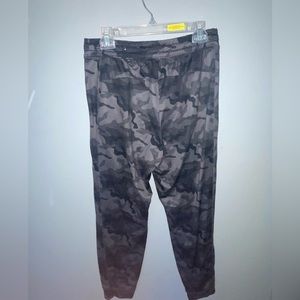 American eagle, camo joggers, Size Medium